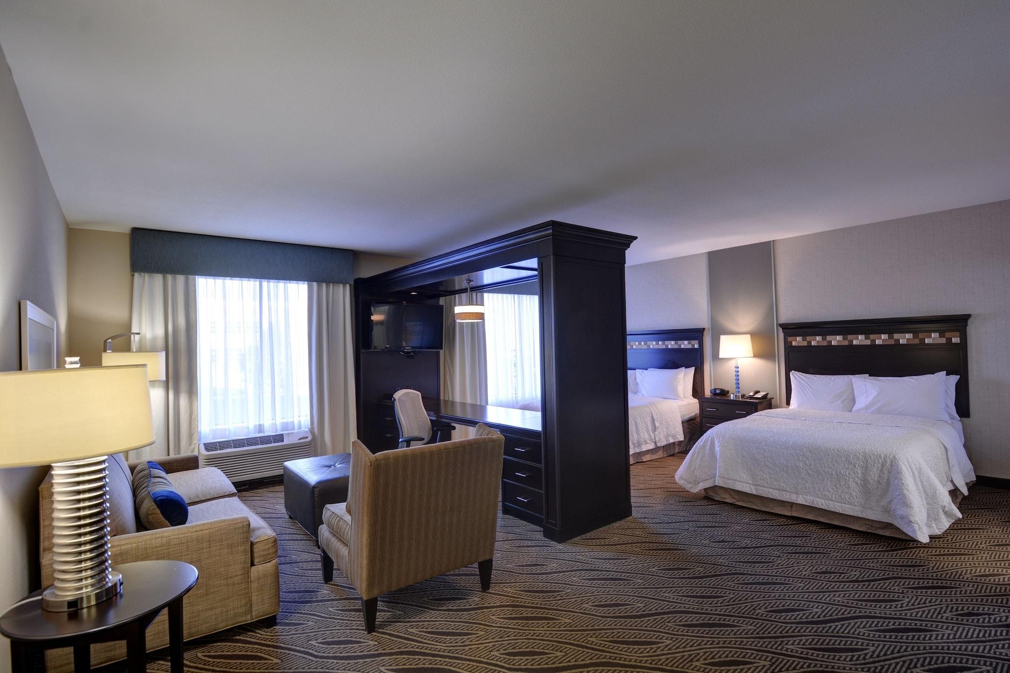 Hampton Inn & Suites Denver Airport / Gateway Park Aurora Exterior photo